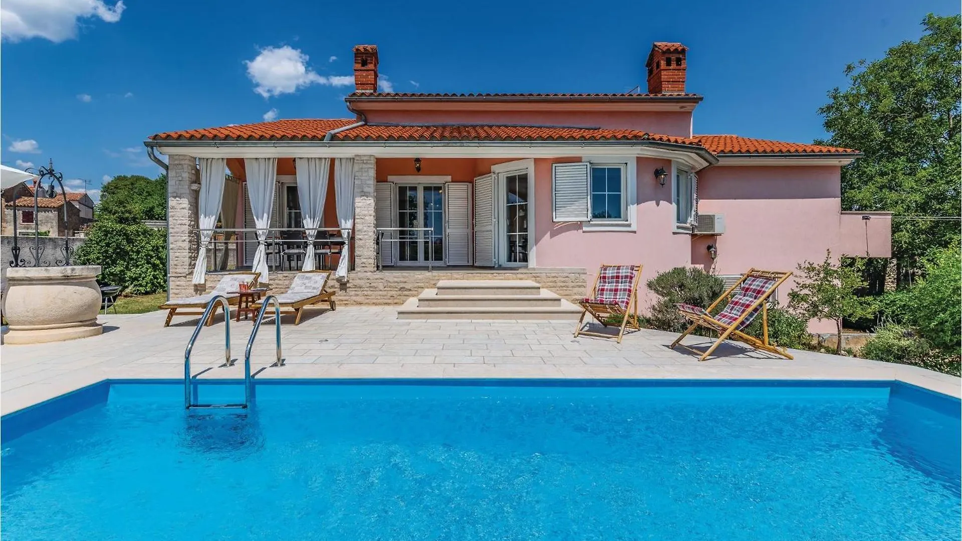 Nice home in Marcana w/ Outdoor swimming pool, WiFi&4 Bedrooms location