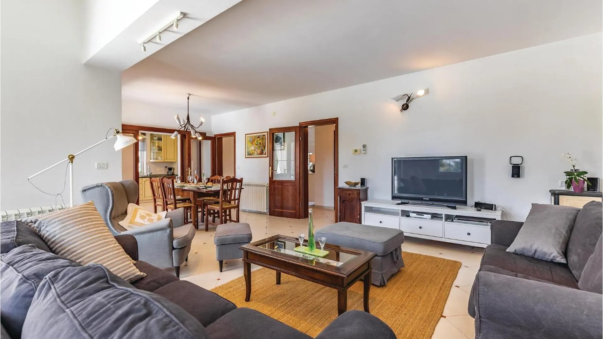 Vakantiehuis Nice home in Marcana w/ Outdoor swimming pool, WiFi&4 Bedrooms
