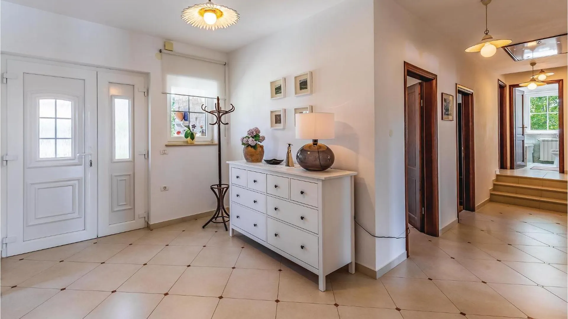 Cozy Home In Marcana With Kitchen Дом отдыха