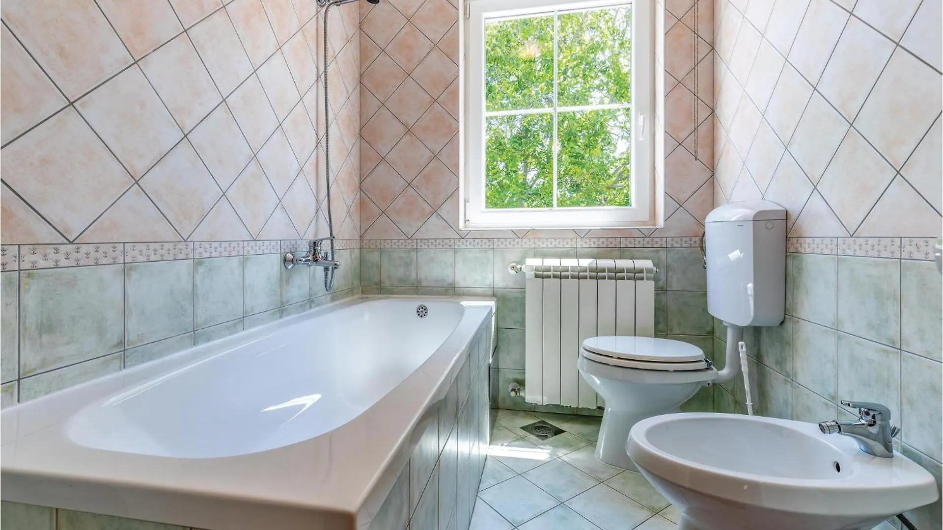 Дом отдыха Cozy Home In Marcana With Kitchen